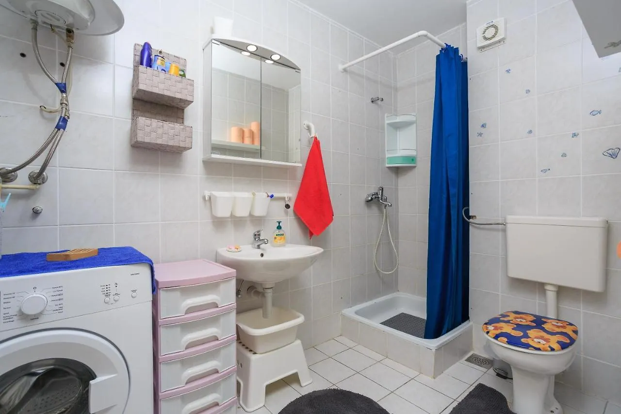 Apartments With A Parking Space Njivice, Krk - 20542 Croatia